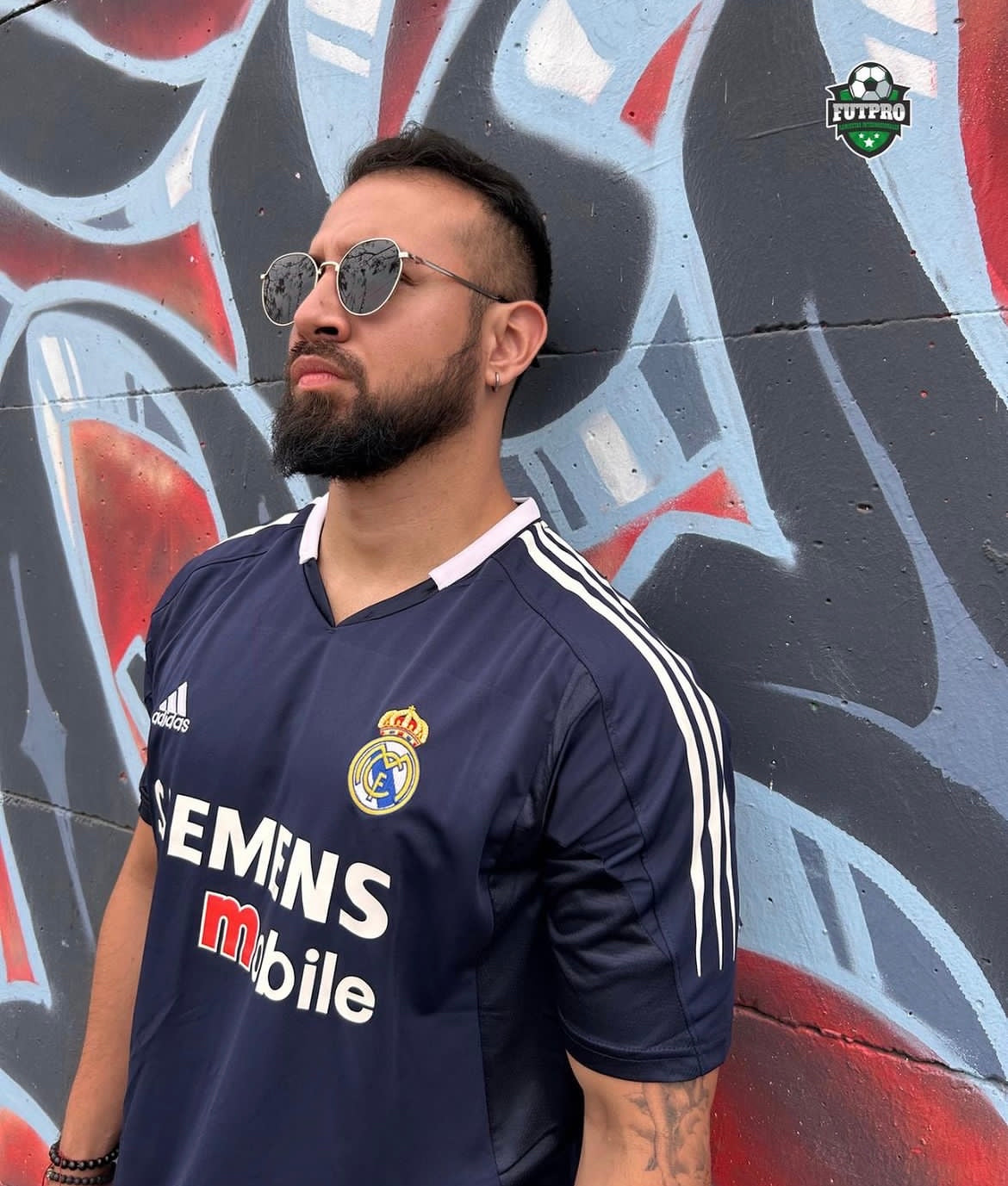 AUTHENTIC REAL MADRID RETRO JERSEY 2004/2005 AWAY