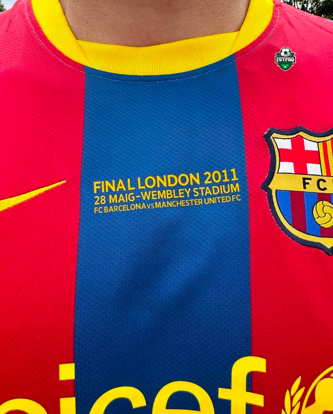 RETRO MESSI BARÇA JERSEY 2011